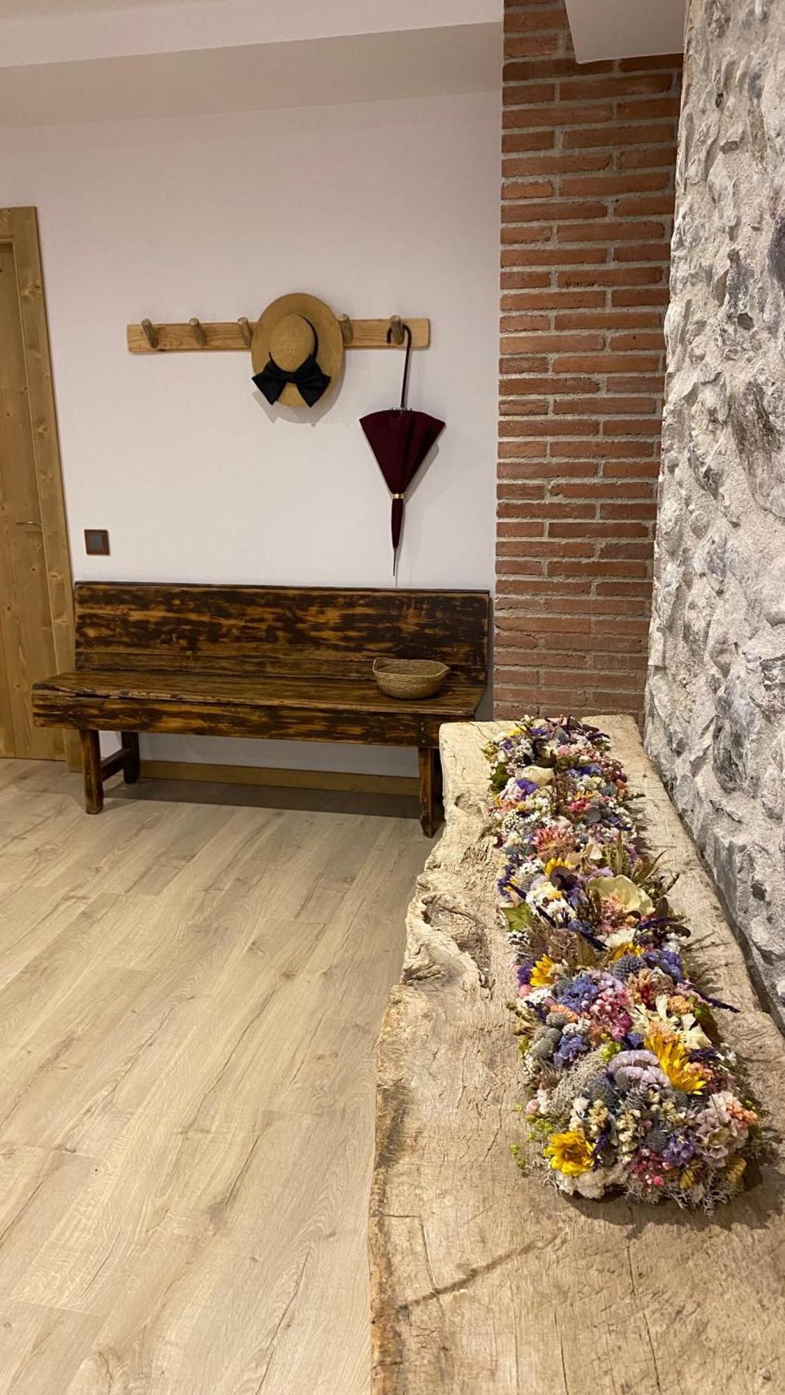 Pis Turistic De 170 M2 A La Placa Porxada De Bagá Buitenkant foto